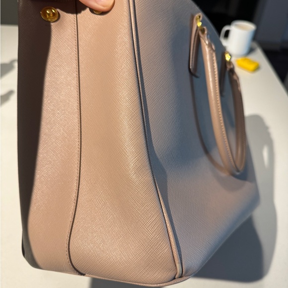 COPY - Prada Saffiano Lux Galleria Double Zip Tote -size Large - Picture 15 of 16